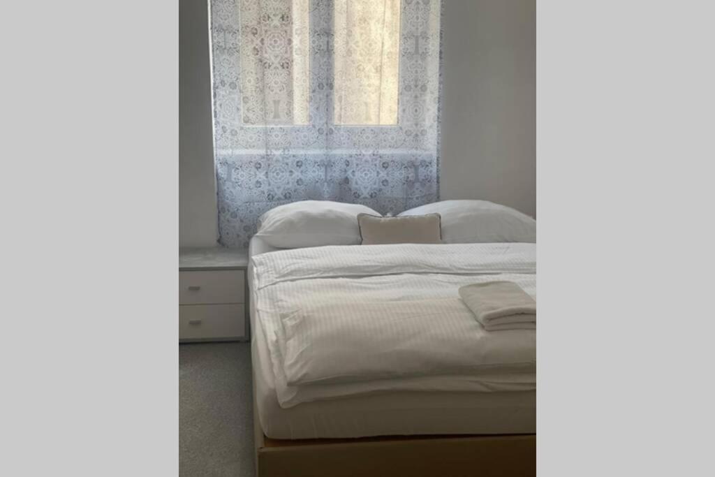 Private Room Near Vienna City Center 1 ภายนอก รูปภาพ