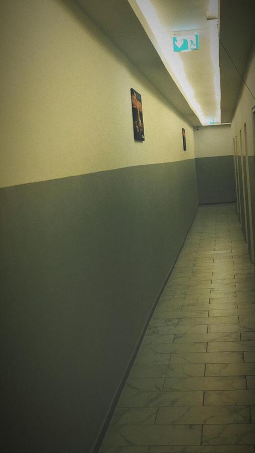Private Room Near Vienna City Center 1 ภายนอก รูปภาพ
