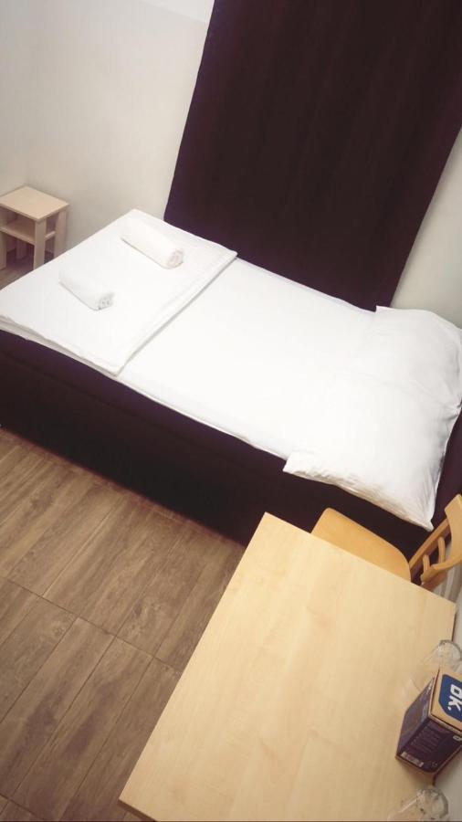 Private Room Near Vienna City Center 1 ภายนอก รูปภาพ